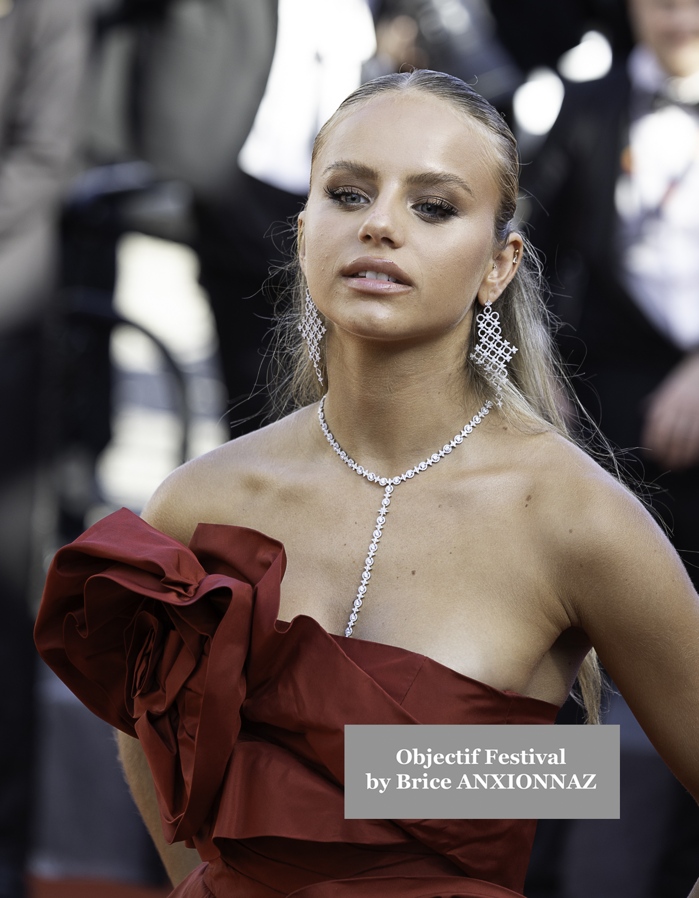 Kinds  Of  Kindness / 77th Cannes International Film Festival / Objectif Festival by Brice ANXIONNAZ